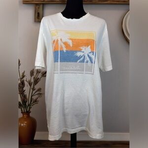 Travis Mathew mens short sleeve t-shirt tropical print Size Large